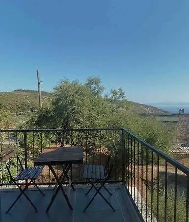 Kazdaglarinda Manzarali Tatil Ve Koey Evi Ayvacik (Canakkale)